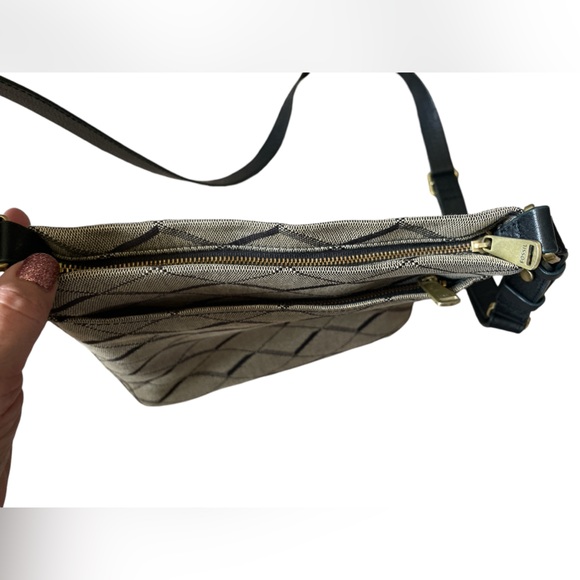 Fossil Preston Jacquard & Pebbled Leather Expandable Crossbody Purse, Tan/Black - Picture 3 of 10